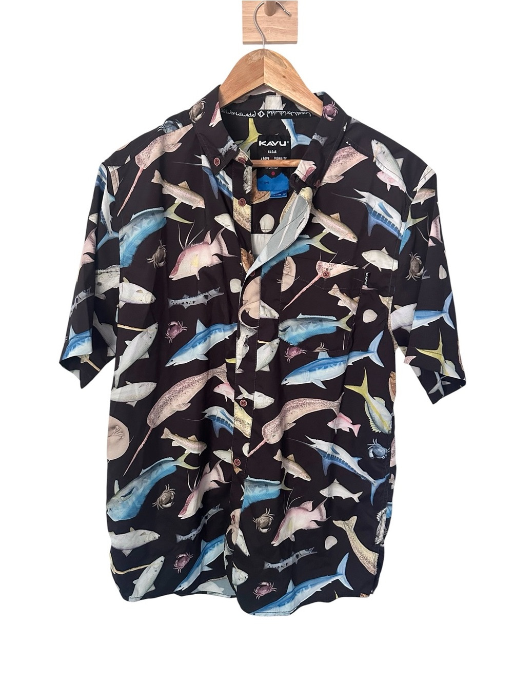 KAVU River Wrangler Short-Sleeve Shirt Fish Fiesta Print Size Medium